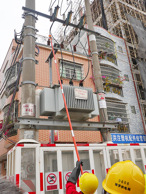 ETCR9400 Live Line Zinc Oxide Arrester Tester Application Case Study-1.jpg